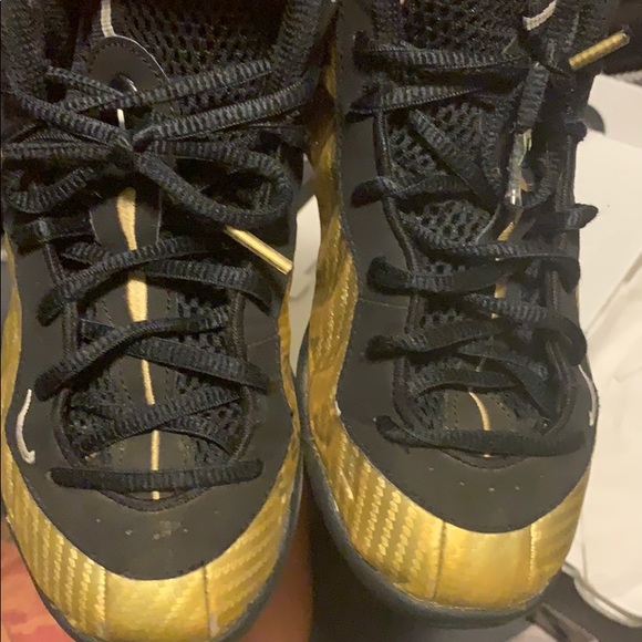 SOLD Gold/Black Foams Size 3y SOLD - Picture 3 of 6